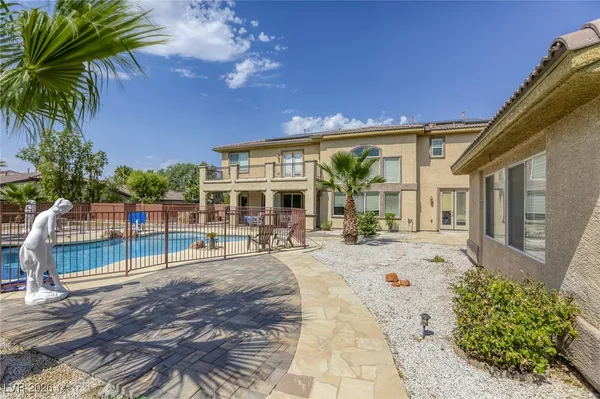 $1,389,900 | 7516 Via Fiorentino Street, Las Vegas, NV 89131