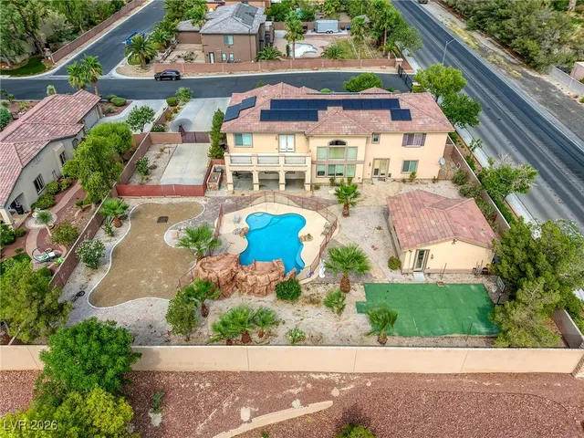 $1,389,900 | 7516 Via Fiorentino Street, Las Vegas, NV 89131