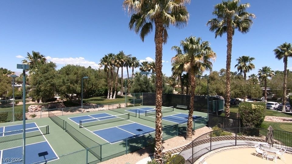 8175 Arville Street, Unit 210 Las Vegas, NV 89139 - Photo 26 of 36 View of tennis court