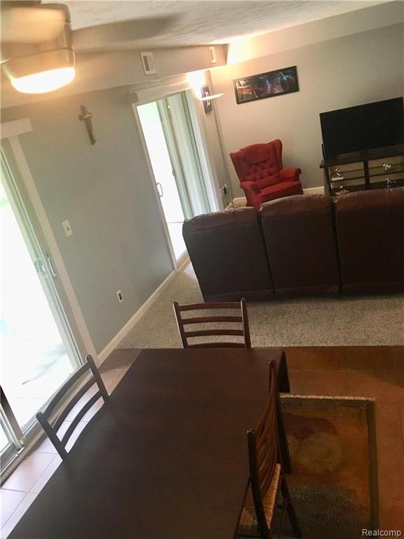 1687 Riverside Drive, Unit U14 Rochester Hills, MI 48309 - Photo 19 of 50