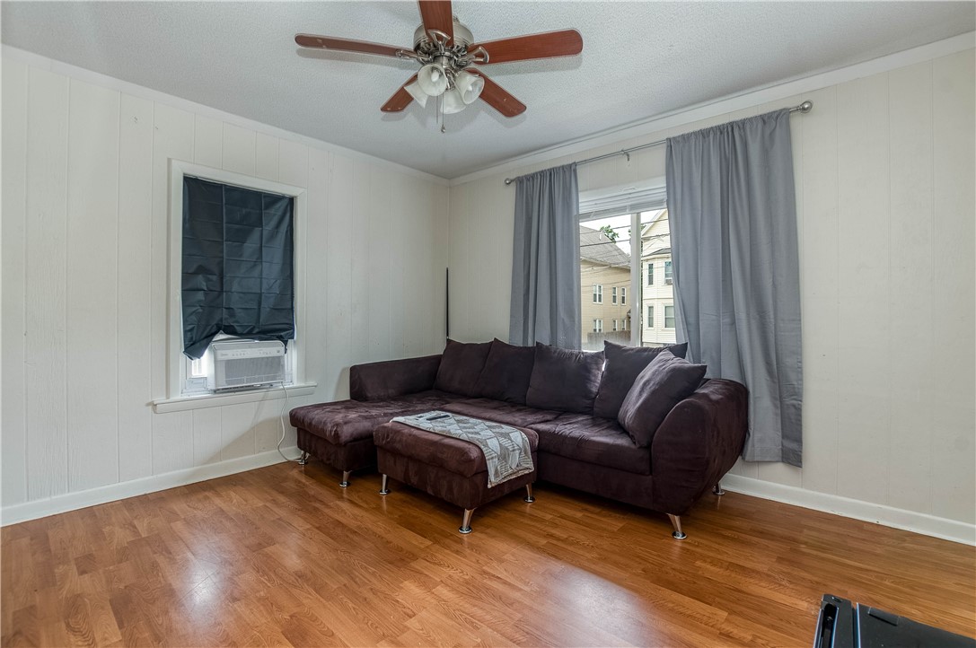 32 Vine Street Woonsocket, RI 02895 - Photo 12 of 34