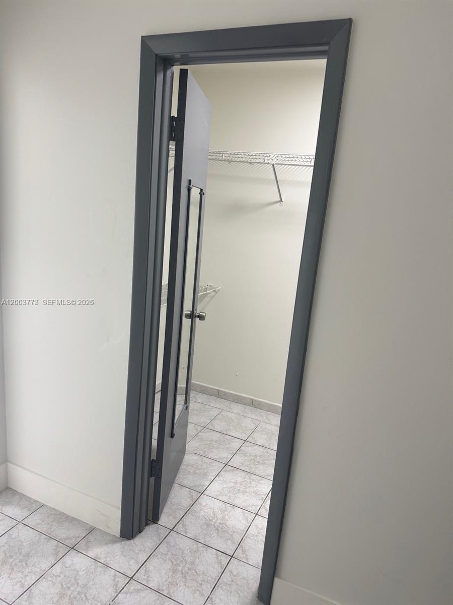 5260 Southwest 2nd Street Miami, FL 33134 - Photo 15 of 26