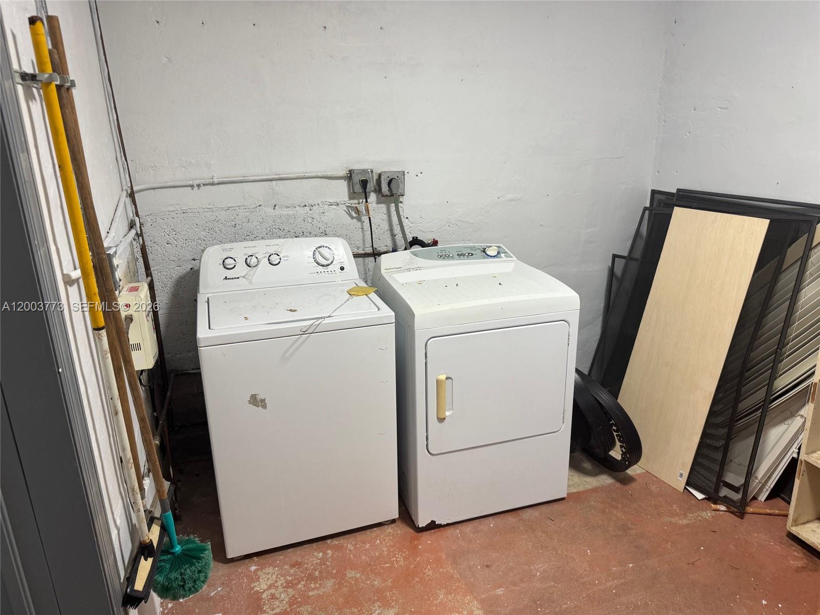 5260 Southwest 2nd Street Miami, FL 33134 - Photo 8 of 26