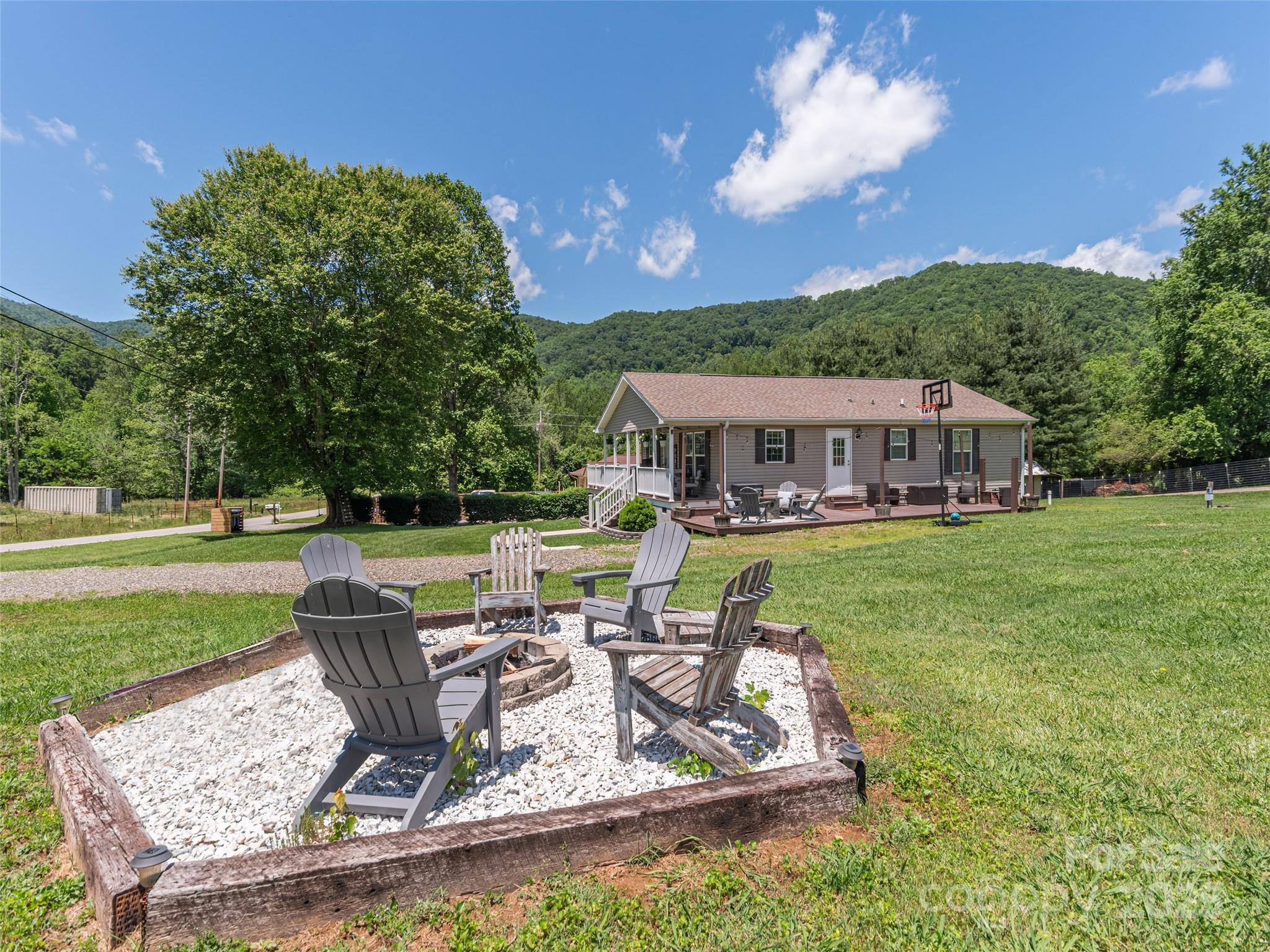 16 Sams Branch Road Candler, NC 28715 - Photo 5 of 28