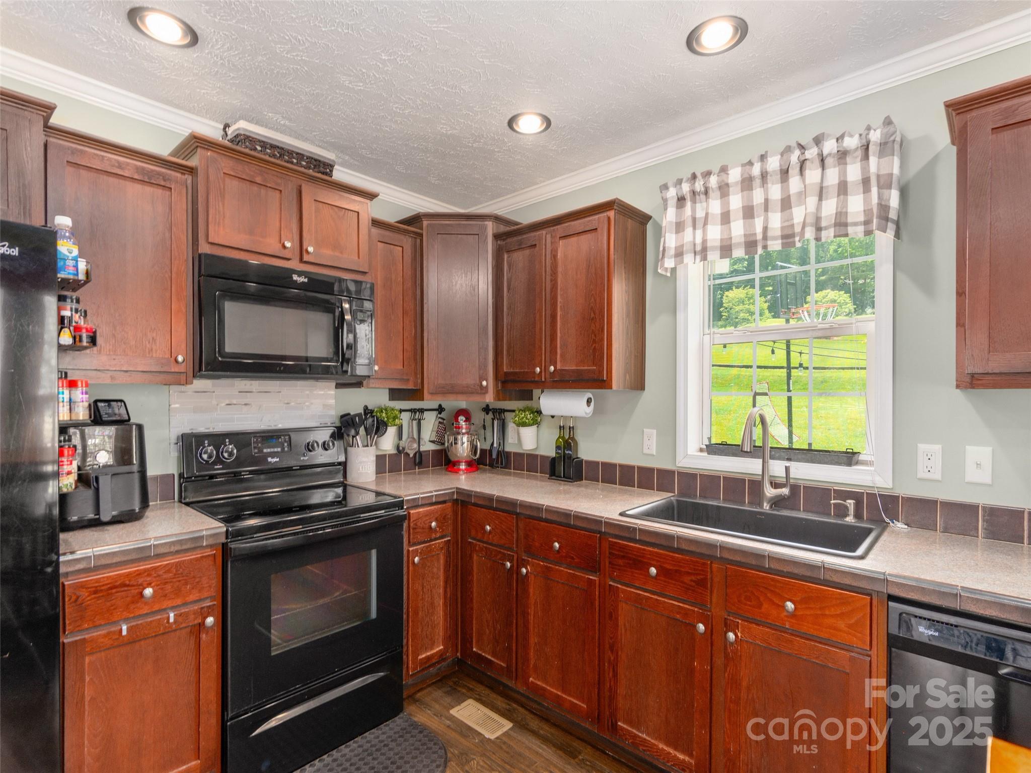 16 Sams Branch Road Candler, NC 28715 - Photo 7 of 28