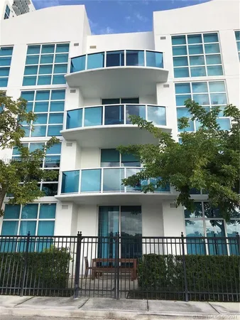 $3,400 | 1945 South Ocean Drive, Unit M2, Hallandale Beach, FL 33009