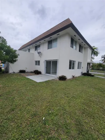 $3,000 | 8852 Southwest 95th Avenue, Miami, FL 33176