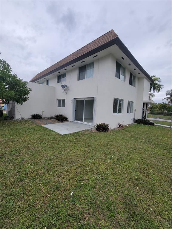 8852 Southwest 95th Avenue Miami, FL 33176 - Photo 19 of 20