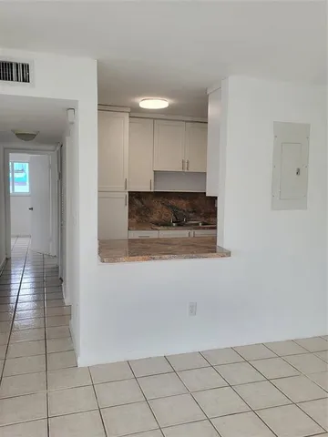 $3,000 | 8852 Southwest 95th Avenue, Miami, FL 33176