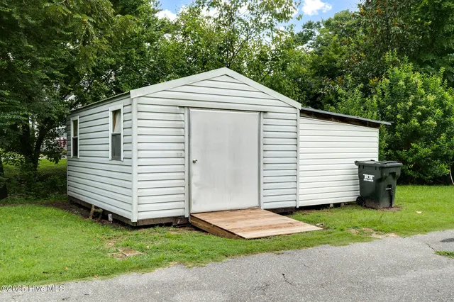 $275,000 | 403 East Hill Street, Warsaw, NC 28398