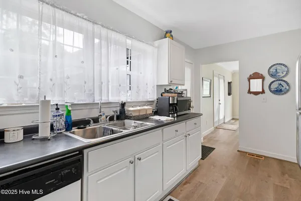 $275,000 | 403 East Hill Street, Warsaw, NC 28398