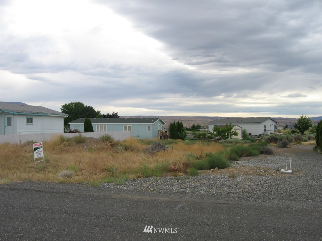 322 Spring Circle Mattawa, WA 99349 - Photo 1 of 1 Gallery Image 1