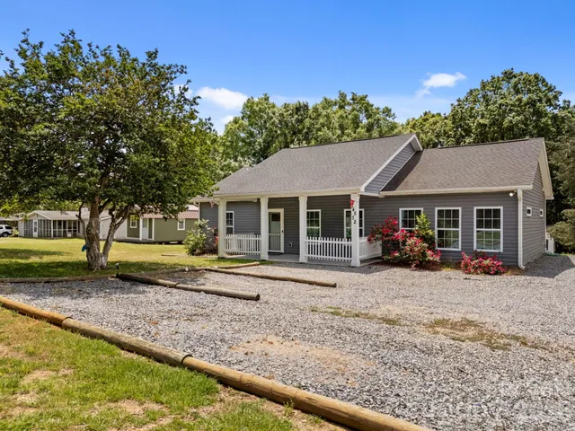 $475,000 | 14532 East Rocky River Road, Davidson, NC 28036