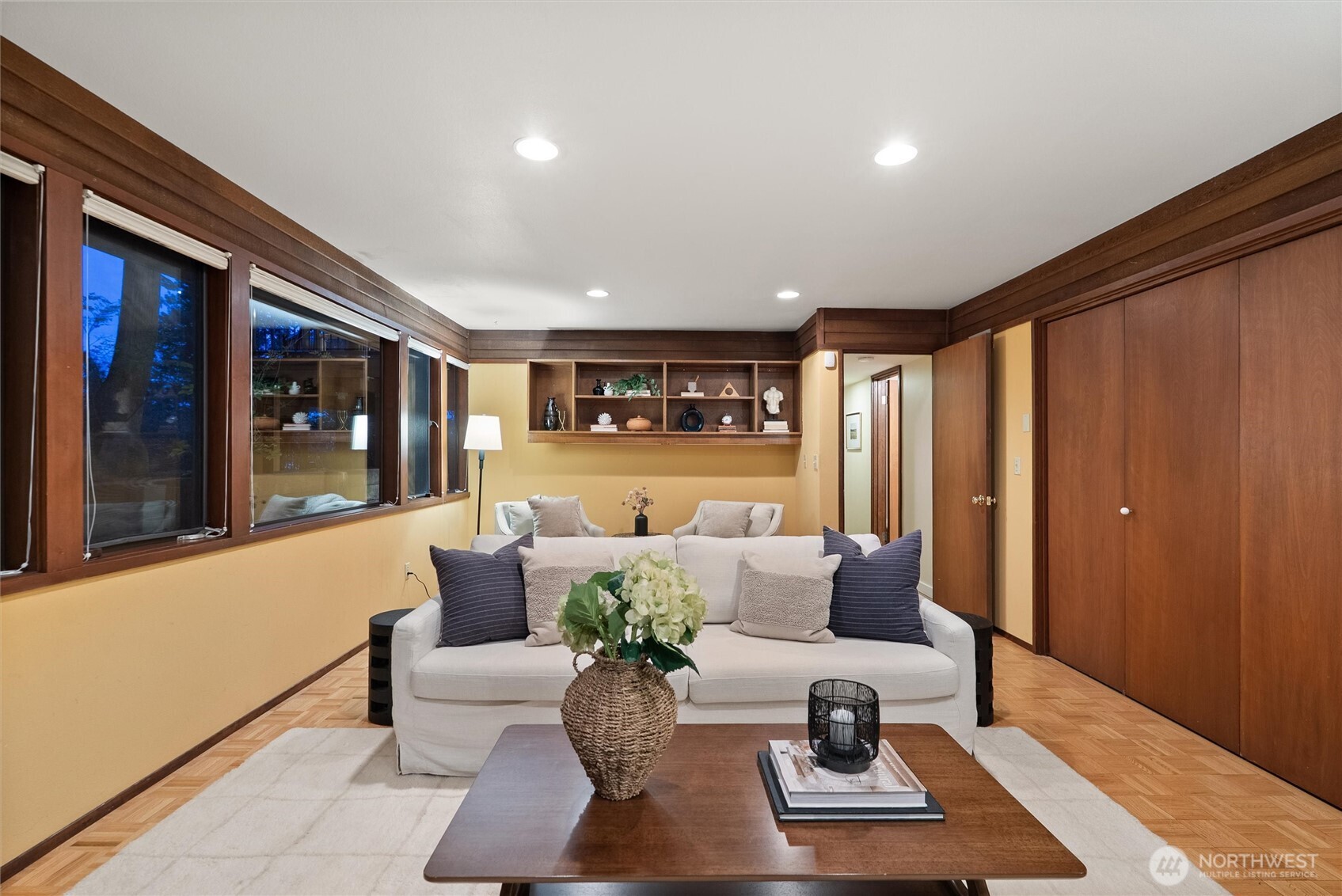 6920 160th Street Southwest Edmonds, WA 98026 - Photo 29 of 40 a living room with furniture and a potted plant