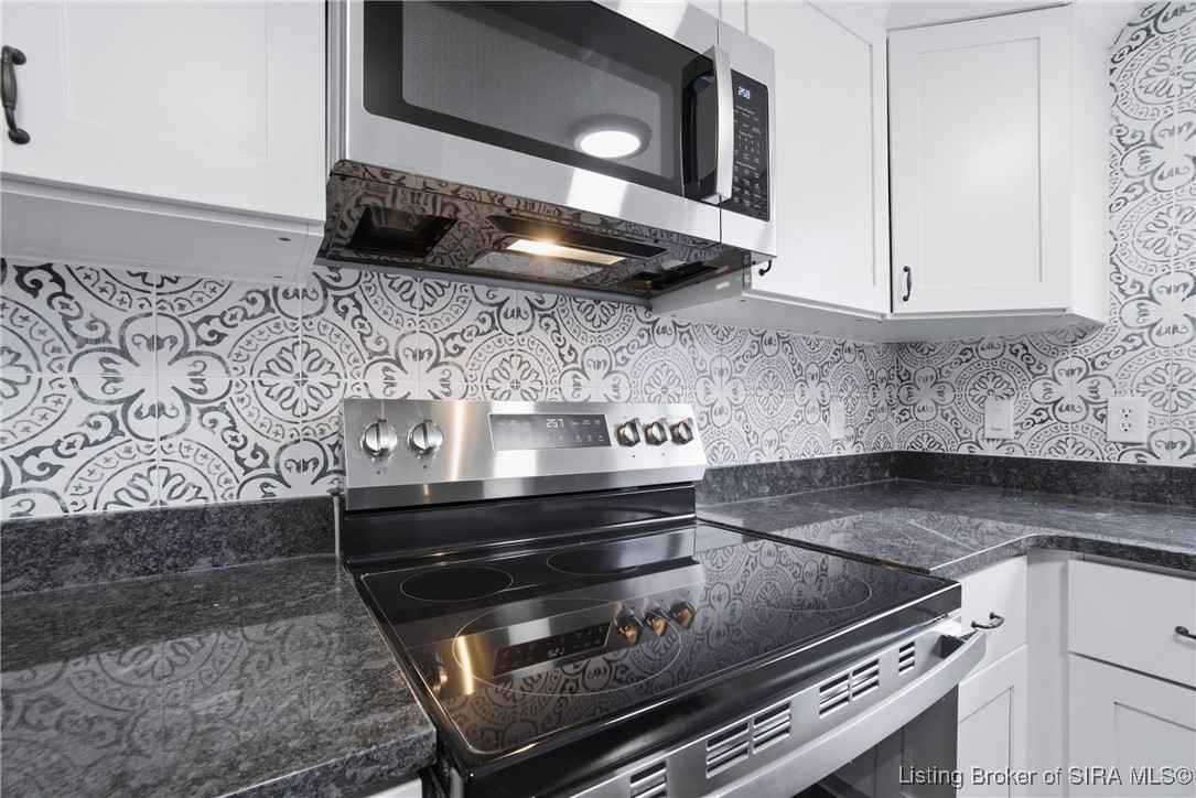 285 Main Street Charlestown, IN 47111 - Photo 12 of 41