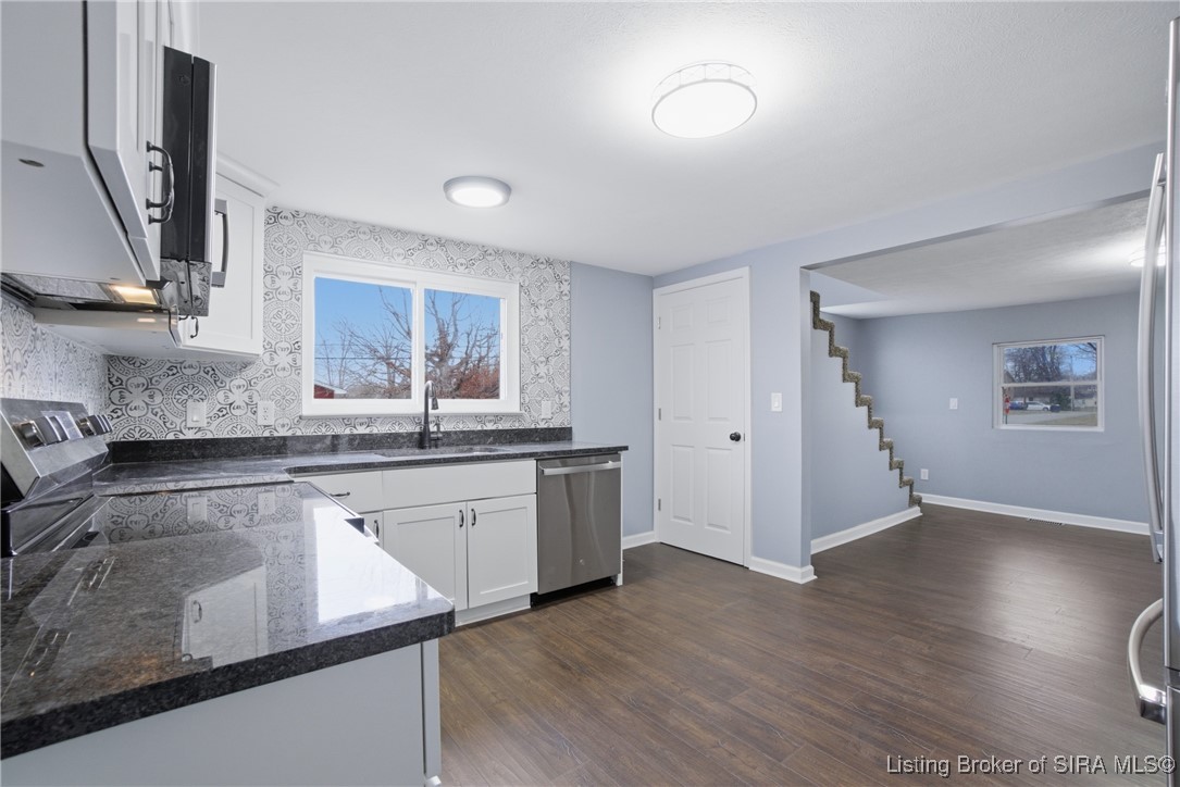 285 Main Street Charlestown, IN 47111 - Photo 17 of 41