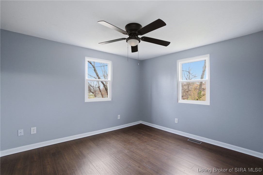 285 Main Street Charlestown, IN 47111 - Photo 19 of 41