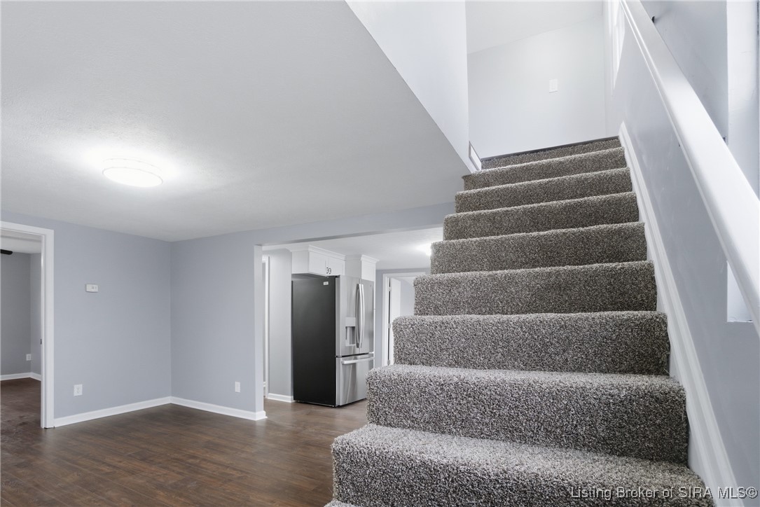 285 Main Street Charlestown, IN 47111 - Photo 21 of 41