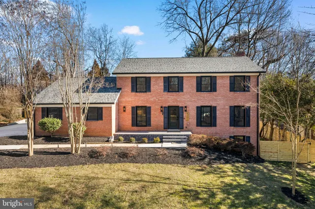 $1,274,800 | 4303 Wynnwood Drive, Annandale, VA 22003