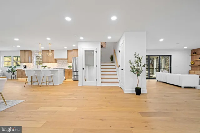 $1,274,800 | 4303 Wynnwood Drive, Annandale, VA 22003