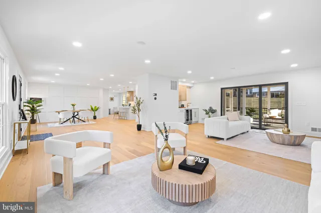 $1,274,800 | 4303 Wynnwood Drive, Annandale, VA 22003