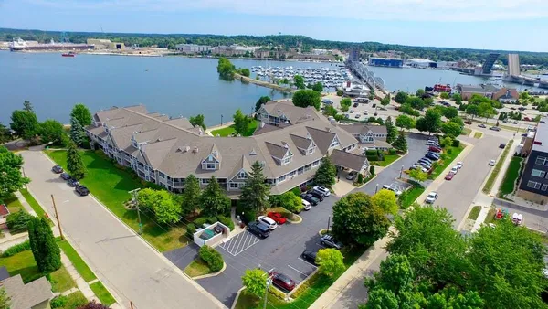 $177,000 | 50 West Larch Street, Unit 212, Sturgeon Bay, WI 54235