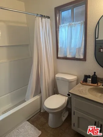 $1,995 | 42810 Willow Avenue, Big Bear Lake, CA 92315