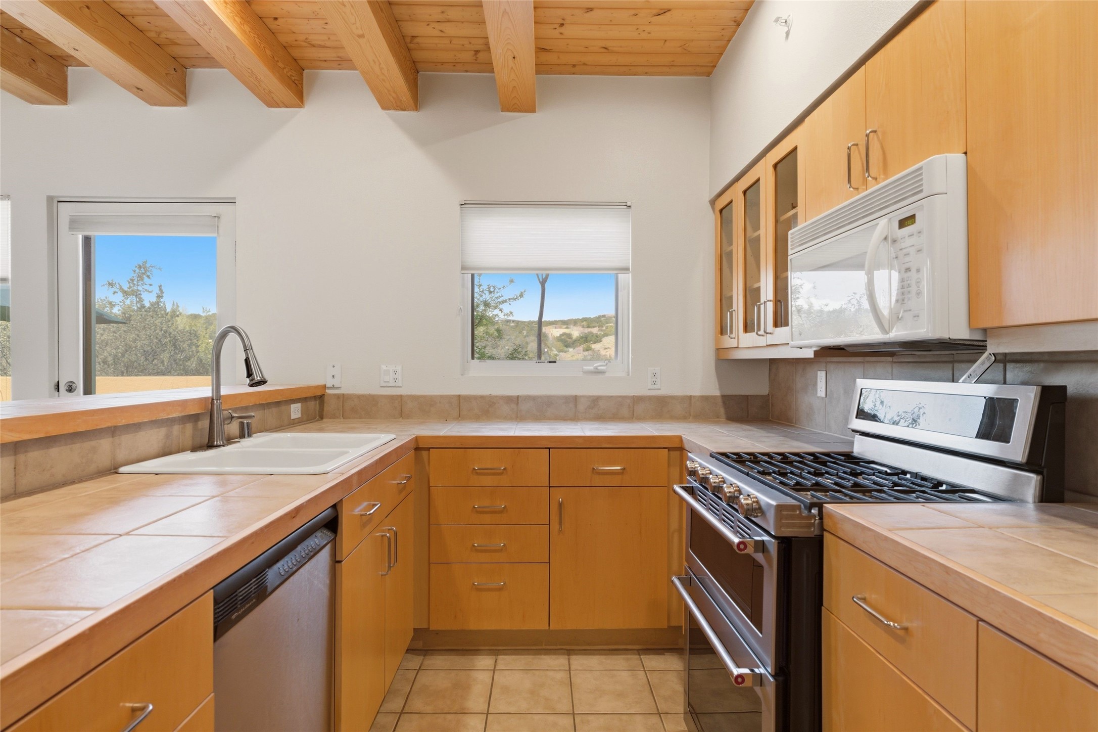 1500 Avenida Rincon, Unit 102 Santa Fe, NM 87506 - Photo 10 of 23