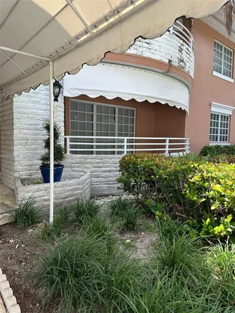 $3,200 | 60 Park Drive, Unit B, Bal Harbour, FL 33154