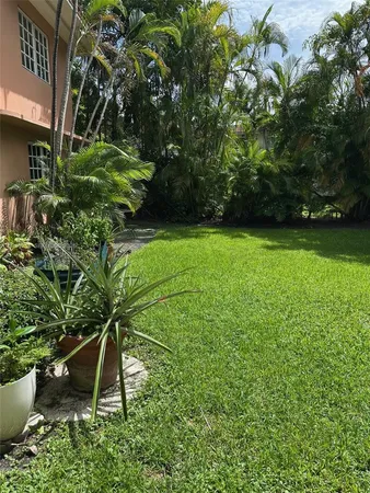 $3,200 | 60 Park Drive, Unit B, Bal Harbour, FL 33154