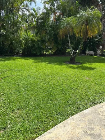 $3,200 | 60 Park Drive, Unit B, Bal Harbour, FL 33154