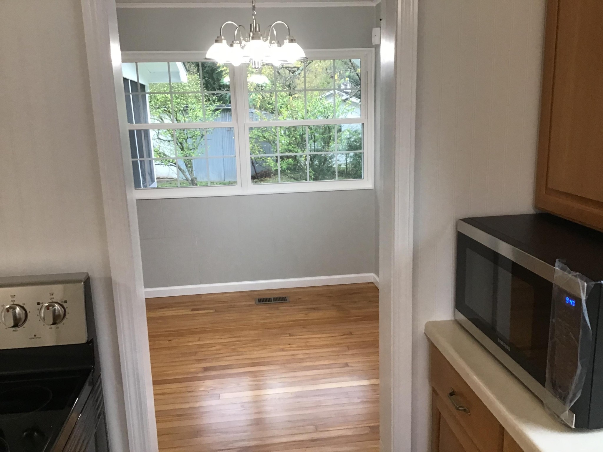 106 West Newcomb Road Oak Ridge, TN 37830 - Photo 6 of 13 Gallery Image 6