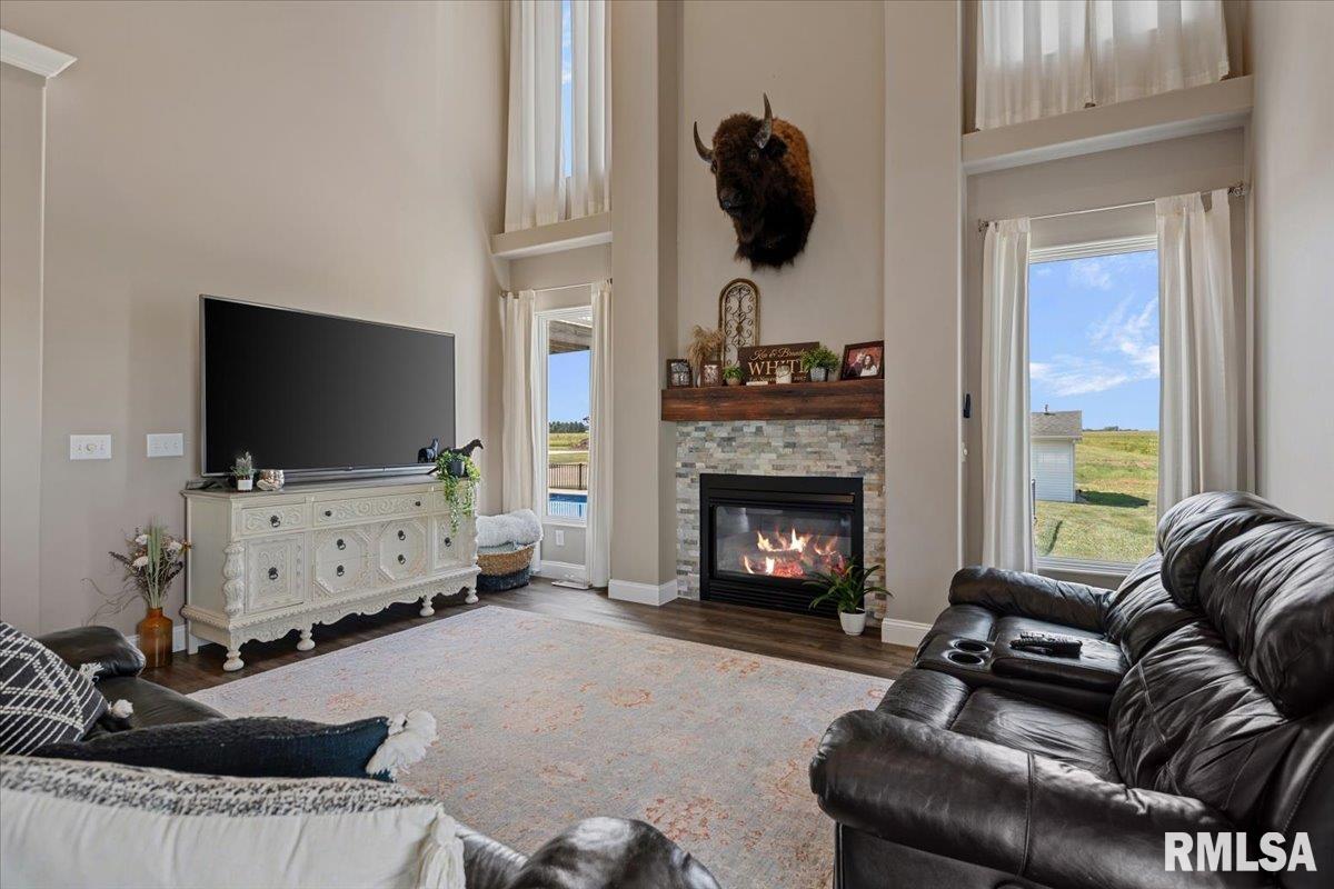 12825 Union School Road Auburn, IL 62615 - Photo 7 of 67 Gallery Image 7