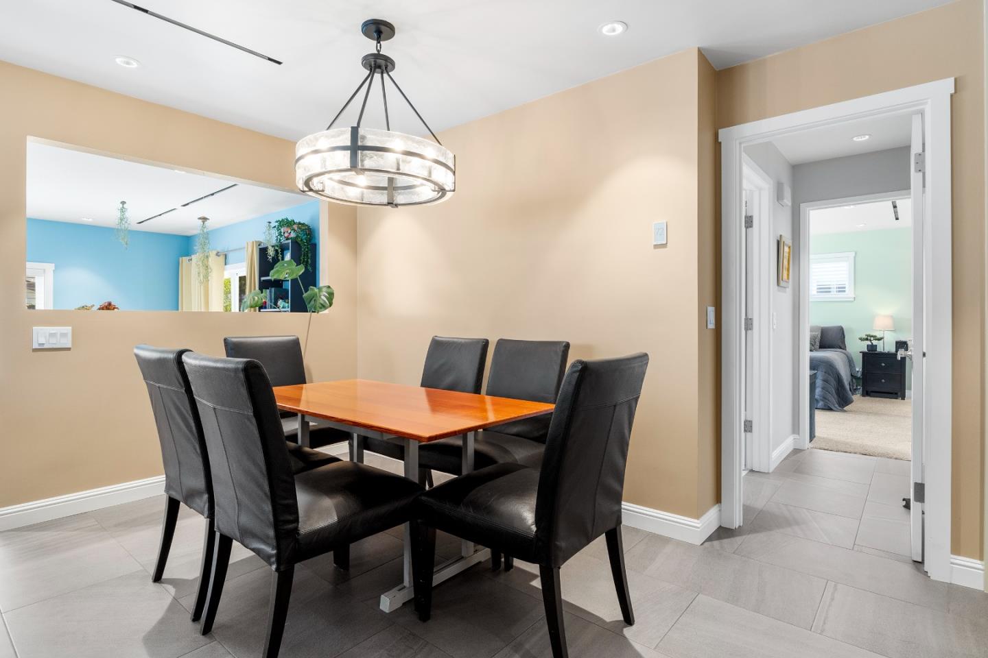 426 Roxas Street Santa Cruz, CA 95062 - Photo 13 of 37 Gallery Image 13
