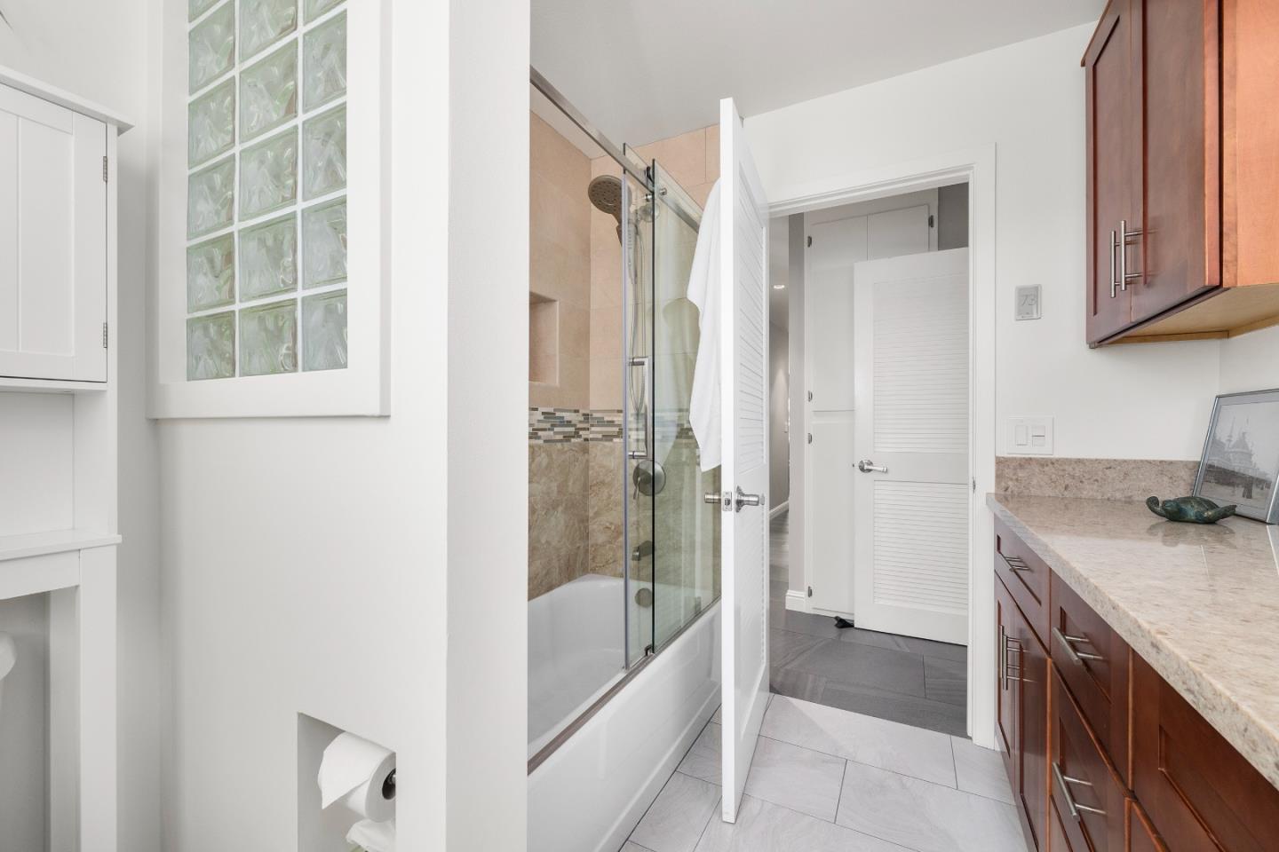 426 Roxas Street Santa Cruz, CA 95062 - Photo 20 of 37 Gallery Image 20