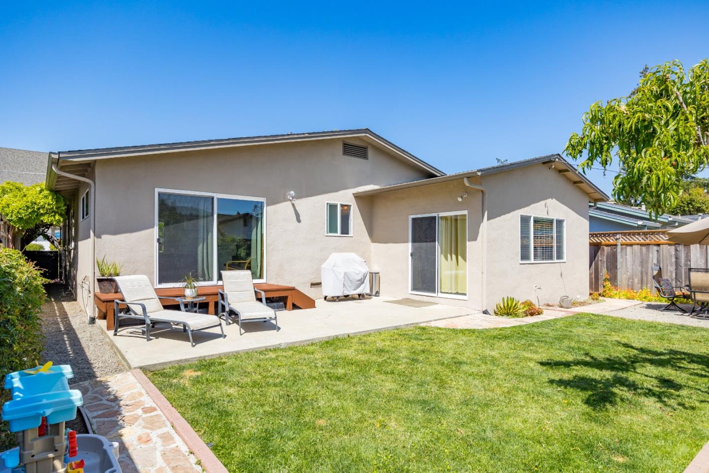 426 Roxas Street Santa Cruz, CA 95062 - Photo 28 of 37 Gallery Image 28