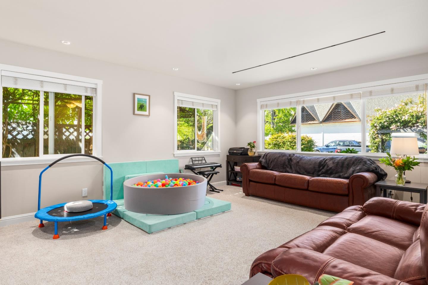 426 Roxas Street Santa Cruz, CA 95062 - Photo 4 of 37 Gallery Image 4