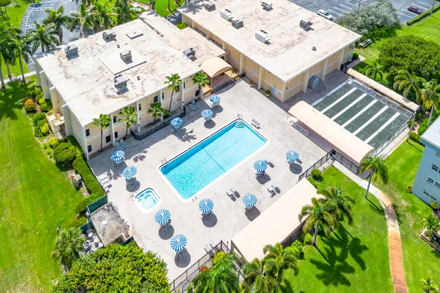 view of living room with furniture and wooden floor
