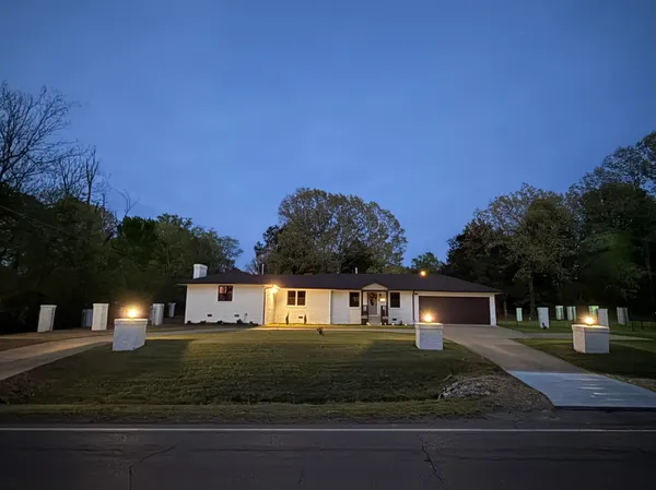 $369,900 | 11560 South Main Street, Somerville, TN 38068