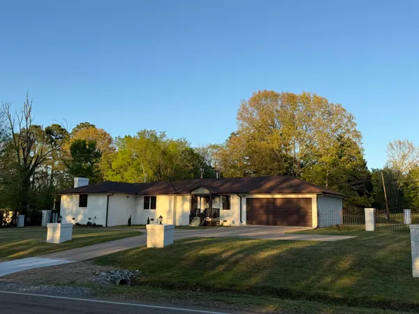 $369,900 | 11560 South Main Street, Somerville, TN 38068