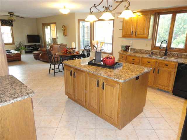 484 Tazewood Road Metamora, IL 61548 - Photo 2 of 15 Gallery Image 2