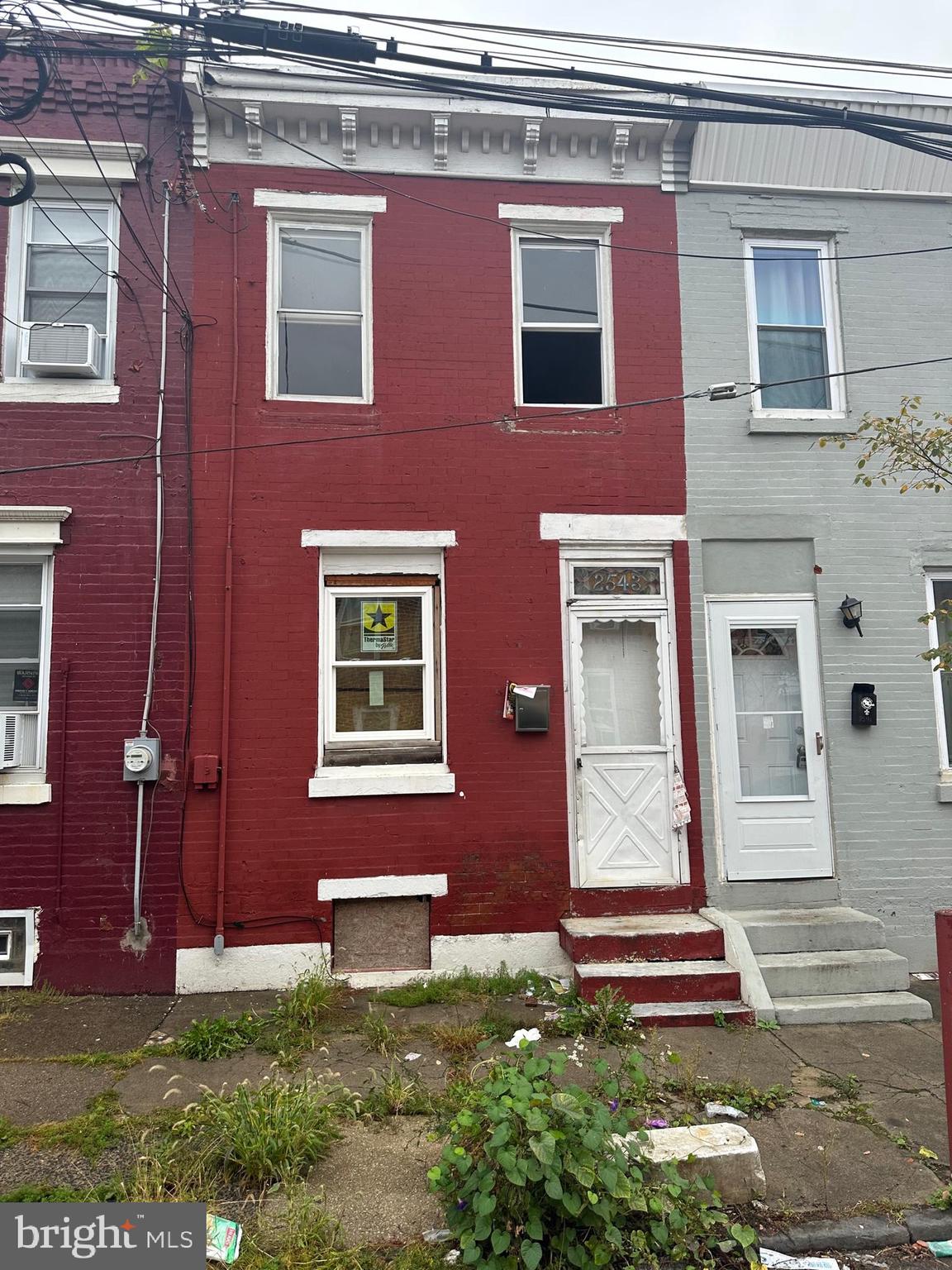 2543 North Lee Street Philadelphia, PA 19125 - Photo 1 of 8 a front view of a house