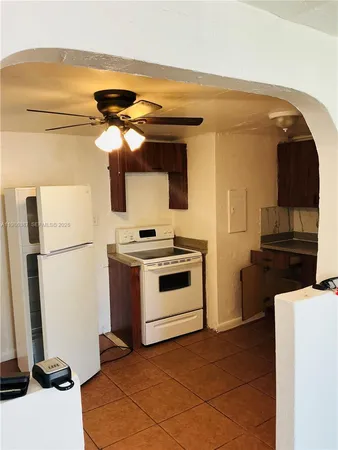 $2,200 | Sun Land Park, Miramar, FL 33023