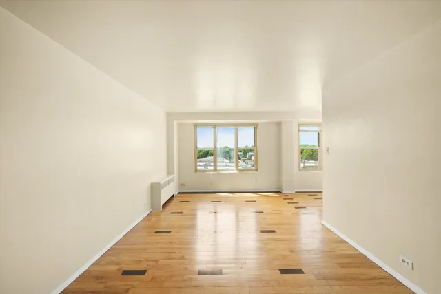 $1,400 | 2610 West Balmoral Avenue, Unit 501, Chicago, IL 60625