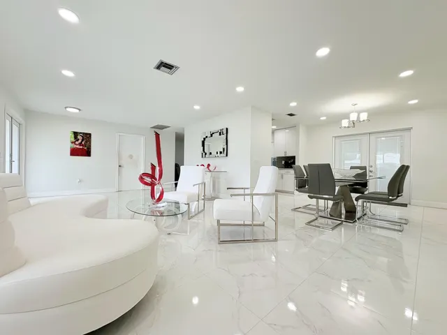 $825,000 | 1861 Caribbean Road West, Lake Clarke Shores, FL 33406