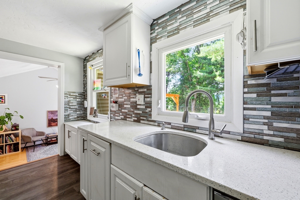 80 Old Mill Road Shrewsbury, MA 01545 - Photo 8 of 36