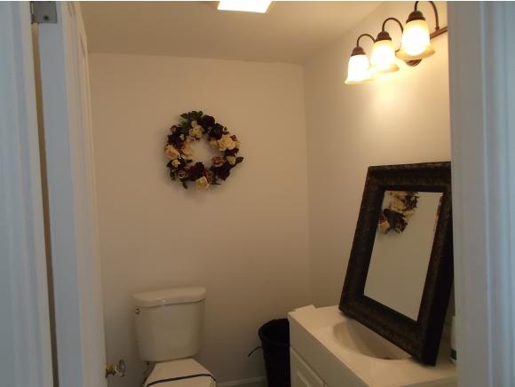 48 Greer Road Goffstown, NH 03045 - Photo 15 of 17