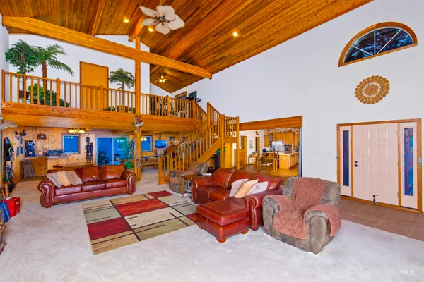 $1,395,000 | 325 Wambli Wahohpi, Cocolalla, ID 83813