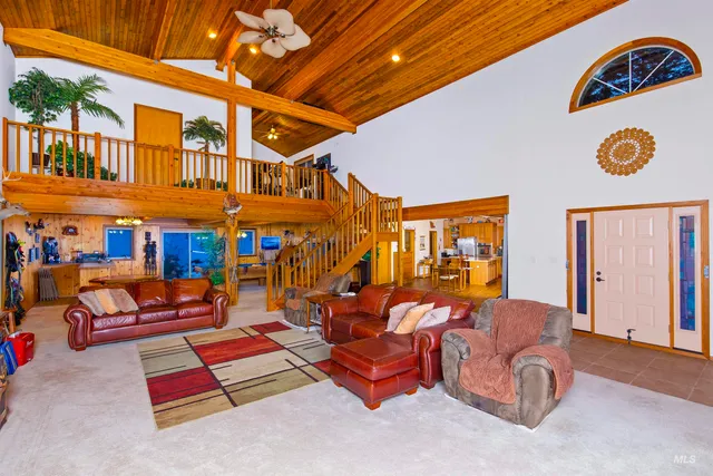 $1,395,000 | 325 Wambli Wahohpi, Cocolalla, ID 83813