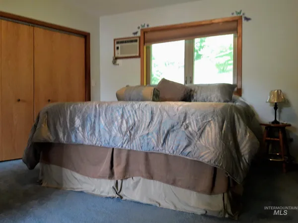 $1,395,000 | 325 Wambli Wahohpi, Cocolalla, ID 83813